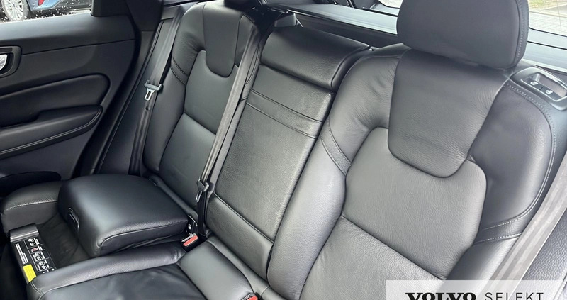 Volvo XC 60 cena 149500 przebieg: 133000, rok produkcji 2018 z Ostrów Mazowiecka małe 407